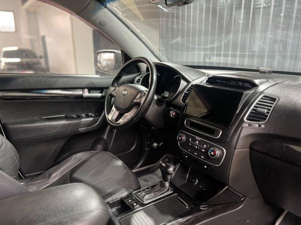 Kia Sorento II Рестайлинг с пробегом 2015 года, цена 1 749 900 рублей, 167000 км, внедорожник, Автокод Объявления