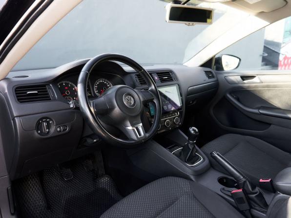 Volkswagen Jetta VI с пробегом 2014 года, цена 910 000 рублей, 196510 км, седан, Автокод Объявления