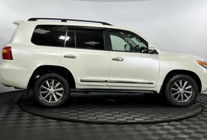 Toyota Land Cruiser 200 Series с пробегом 2012 года, цена 3 150 000 рублей, 286000 км, внедорожник, Автокод Объявления