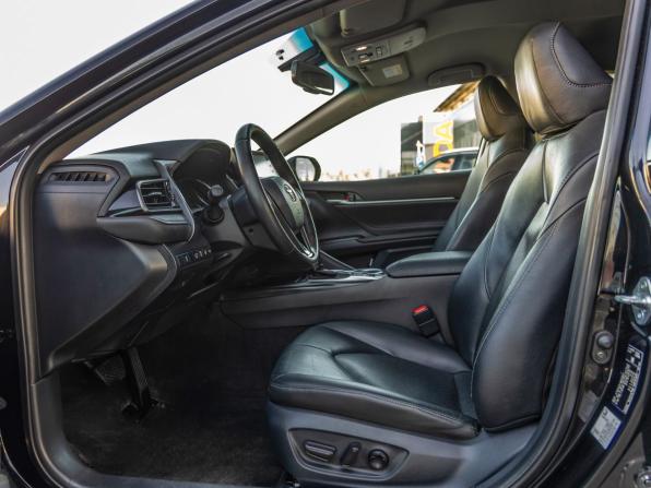 Toyota Camry VIII (XV70) Рестайлинг с пробегом 2021 года, цена 2 998 000 рублей, 120860 км, седан, Автокод Объявления