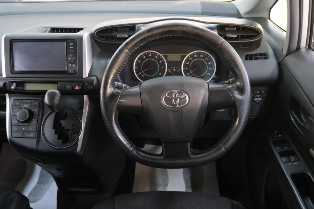 Toyota Wish II Омск  - изображение 11