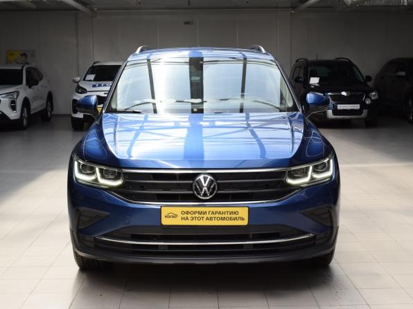 Volkswagen Tiguan II Рестайлинг с пробегом 2021 года, цена 2 410 000 рублей, 56061 км, внедорожник, Автокод Объявления