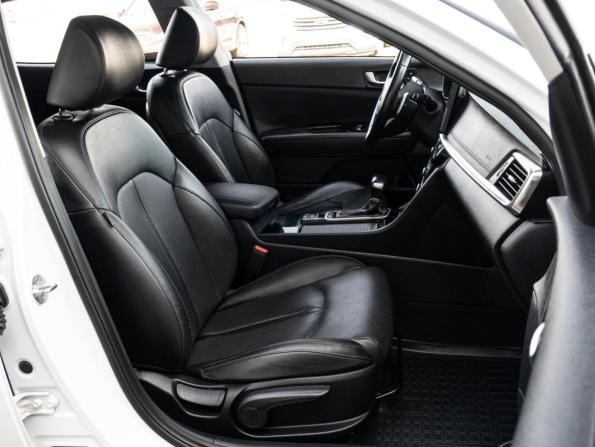 Kia Optima IV Рестайлинг с пробегом 2020 года, цена 2 430 000 рублей, 76028 км, седан, Автокод Объявления