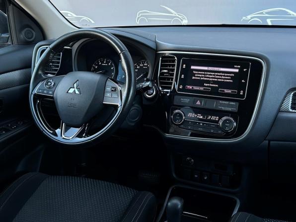 Mitsubishi Outlander III Рестайлинг 2 с пробегом 2018 года, цена 1 819 600 рублей, 152066 км, внедорожник, Автокод Объявления