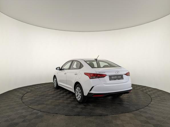 Hyundai Solaris II Рестайлинг с пробегом 2022 года, цена 1 565 000 рублей, 46970 км, седан, Автокод Объявления