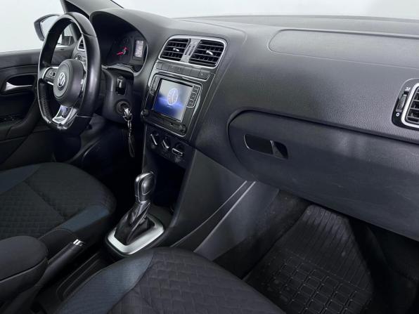 Volkswagen Polo V Рестайлинг с пробегом 2019 года, цена 1 250 000 рублей, 108910 км, седан, Автокод Объявления