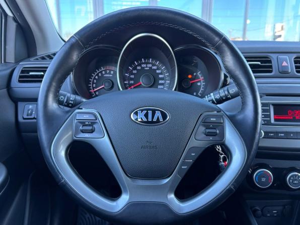 Kia Rio III Рестайлинг с пробегом 2016 года, цена 1 250 000 рублей, 40000 км, хэтчбек, Автокод Объявления