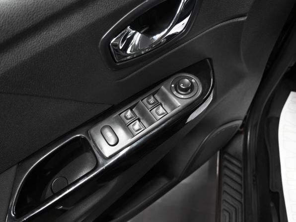 Renault Kaptur I с пробегом 2018 года, цена 1 850 000 рублей, 43660 км, внедорожник, Автокод Объявления