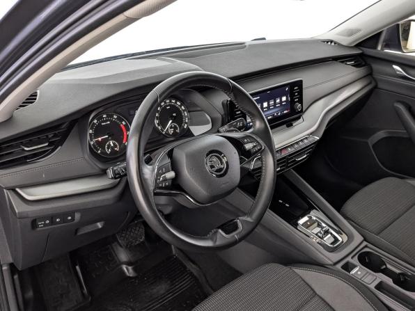 Skoda Octavia IV (A8) с пробегом 2021 года, цена 2 850 000 рублей, 32822 км, лифтбек, Автокод Объявления