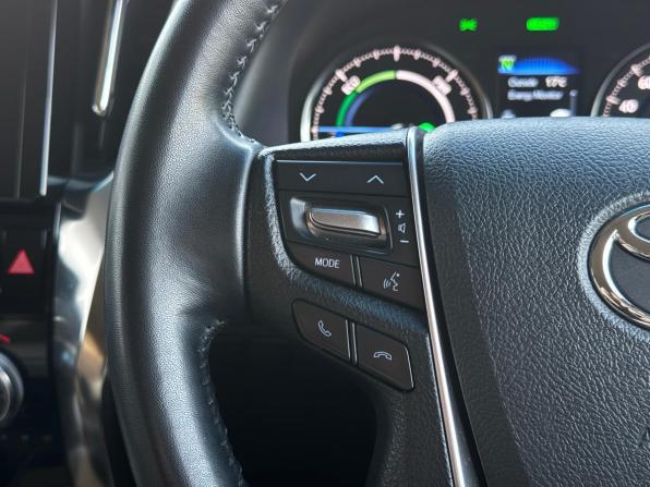 Toyota Alphard III Рестайлинг с пробегом 2021 года, цена 4 700 000 рублей, 60948 км, минивэн, Автокод Объявления