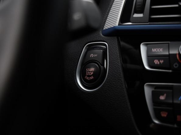 BMW 1 серии II (F20/F21) Рестайлинг 2 с пробегом 2019 года, цена 1 989 000 рублей, 105474 км, хэтчбек, Автокод Объявления