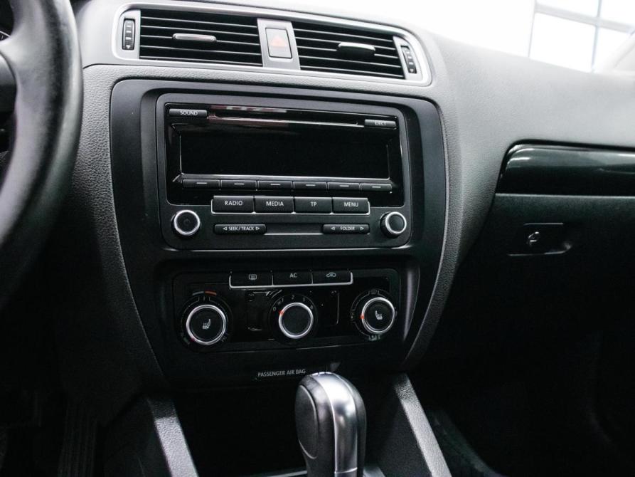 Volkswagen Jetta VI Красноярск  - изображение 22