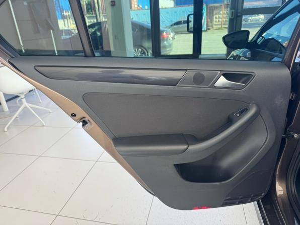 Volkswagen Jetta VI с пробегом 2012 года, цена 749 000 рублей, 212977 км, седан, Автокод Объявления