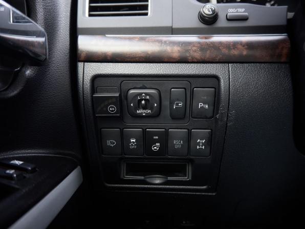Toyota Land Cruiser 200 Series Рестайлинг 1 с пробегом 2012 года, цена 3 408 000 рублей, 352287 км, внедорожник, Автокод Объявления