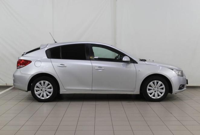 Chevrolet Cruze I Рестайлинг с пробегом 2012 года, цена 600 000 рублей, 185197 км, хэтчбек, Автокод Объявления