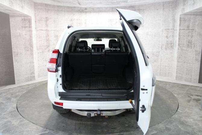 Toyota Land Cruiser Prado 150 Series Рестайлинг 1 с пробегом 2013 года, цена 3 085 000 рублей, 254466 км, внедорожник, Автокод Объявления