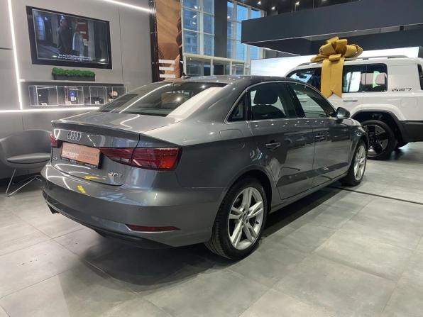 Audi A3 III (8V) Рестайлинг с пробегом 2018 года, цена 1 959 000 рублей, 92416 км, седан, Автокод Объявления