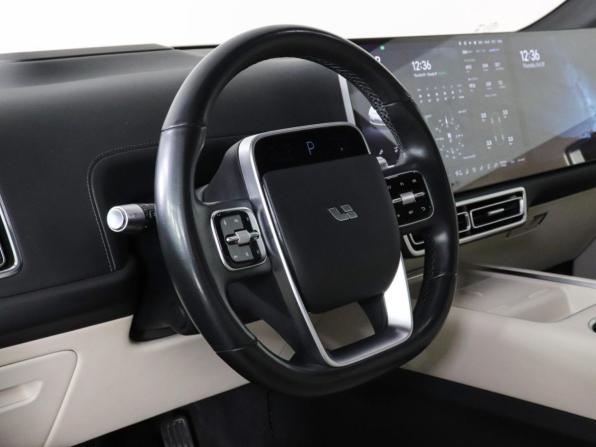 Li Auto (Lixiang) L7 I с пробегом 2023 года, цена 5 650 000 рублей, 30000 км, внедорожник, Автокод Объявления