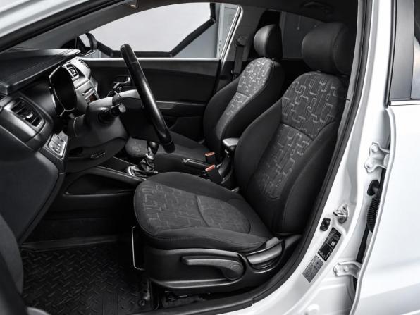 Kia Rio III Рестайлинг с пробегом 2015 года, цена 969 000 рублей, 167610 км, седан, Автокод Объявления