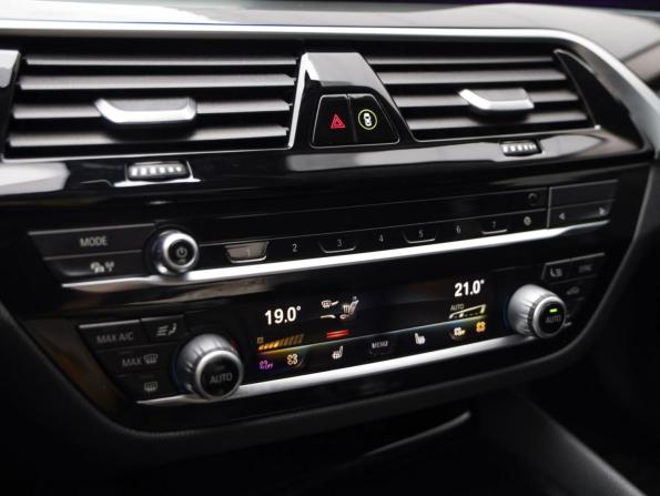 BMW 5 серии VII (G30/G31/G38) с пробегом 2019 года, цена 3 399 000 рублей, 101370 км, седан, Автокод Объявления
