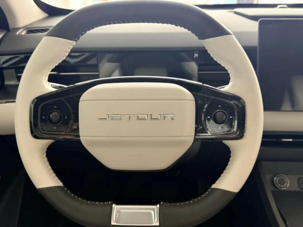 JETOUR DASHING I с пробегом 2023 года, цена 2 050 000 рублей, 20243 км, внедорожник, Автокод Объявления