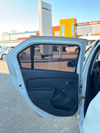 Renault Logan II Рестайлинг с пробегом 2021 года, цена 750 000 рублей, 130601 км, седан, Автокод Объявления