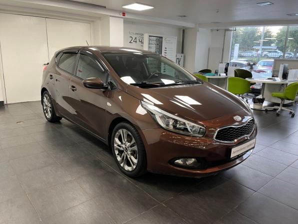 Kia Ceed II с пробегом 2013 года, цена 798 000 рублей, 235000 км, хэтчбек, Автокод Объявления