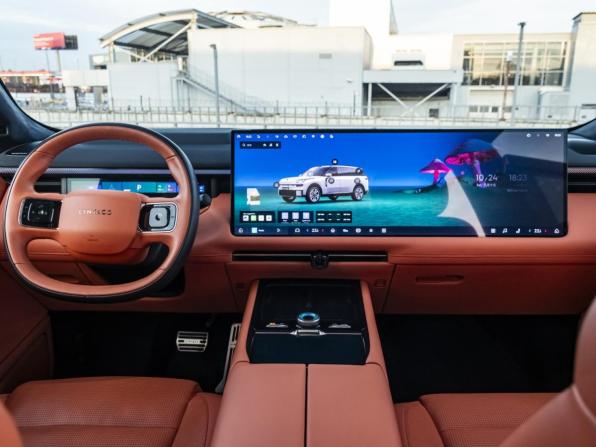 Lynk &amp; Co 900 с пробегом 2025 года, цена 7 699 000 рублей, 29819 км, внедорожник, Автокод Объявления
