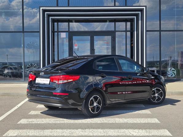 Kia Rio III Рестайлинг с пробегом 2016 года, цена 930 000 рублей, 170000 км, седан, Автокод Объявления