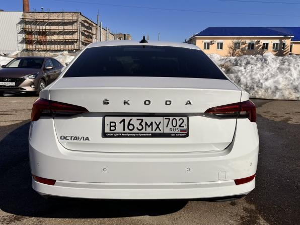 Skoda Octavia IV (A8) с пробегом 2021 года, цена 2 470 000 рублей, 54300 км, лифтбек, Автокод Объявления