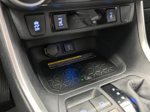 Toyota RAV4 V (XA50) с пробегом 2021 года, цена 4 250 000 рублей, 66000 км, внедорожник, Автокод Объявления