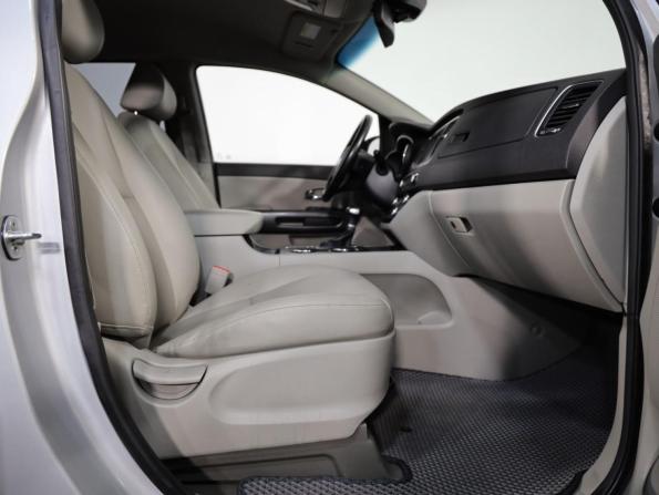 Kia Carnival III с пробегом 2018 года, цена 2 549 000 рублей, 109280 км, минивэн, Автокод Объявления