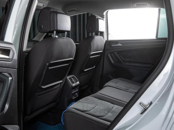 Volkswagen Tiguan II с пробегом 2018 года, цена 2 800 000 рублей, 161404 км, внедорожник, Автокод Объявления