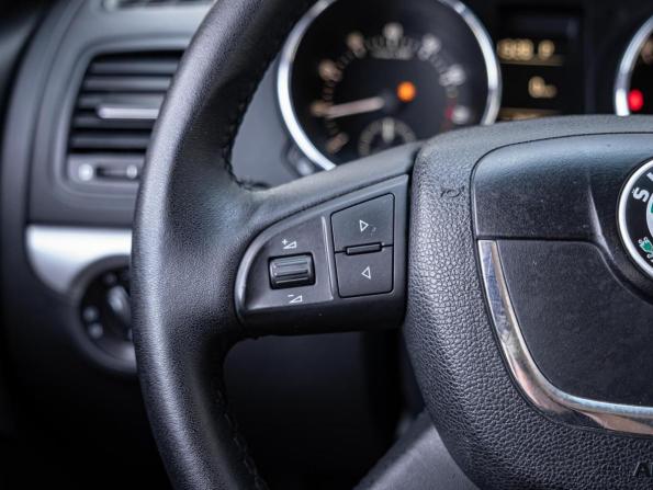Skoda Yeti I с пробегом 2013 года, цена 950 000 рублей, 155865 км, внедорожник, Автокод Объявления
