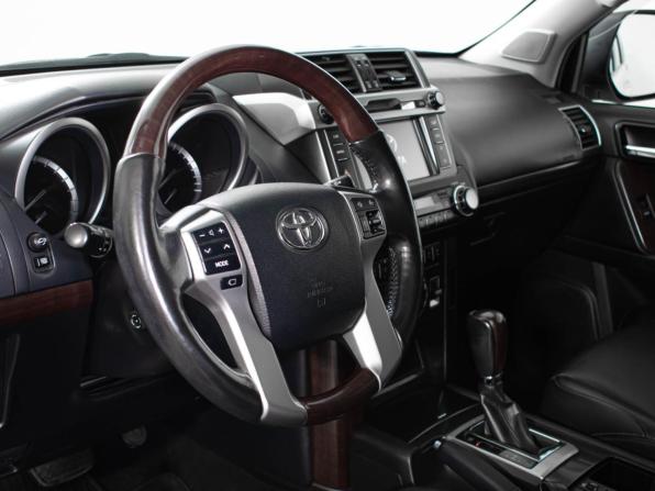 Toyota Land Cruiser Prado 150 Series Рестайлинг 1 с пробегом 2014 года, цена 3 702 600 рублей, 208368 км, внедорожник, Автокод Объявления