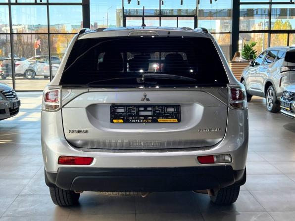 Mitsubishi Outlander III с пробегом 2013 года, цена 1 350 000 рублей, 275400 км, внедорожник, Автокод Объявления