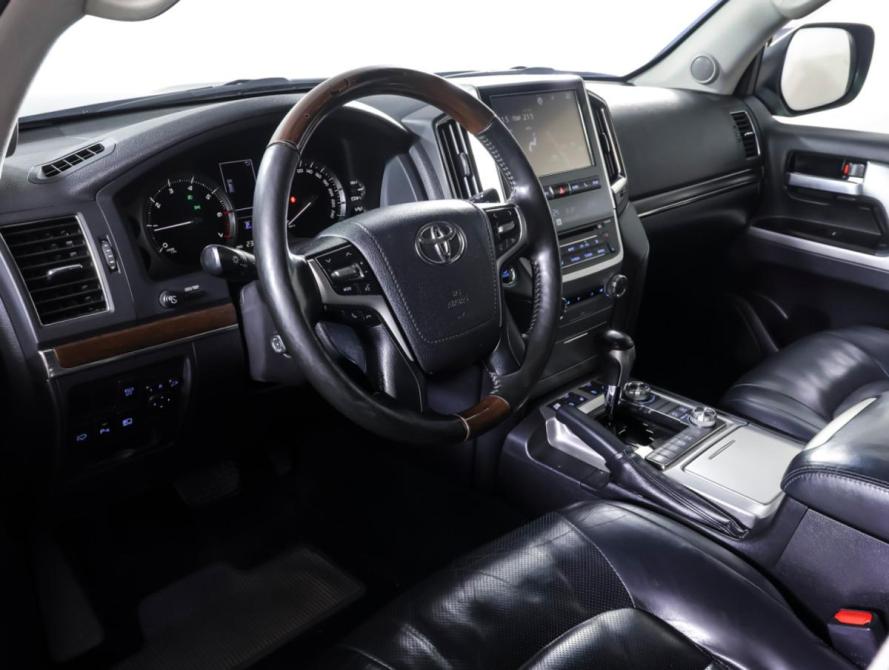 Toyota Land Cruiser 200 Series Рестайлинг 2 Москва  - изображение 16