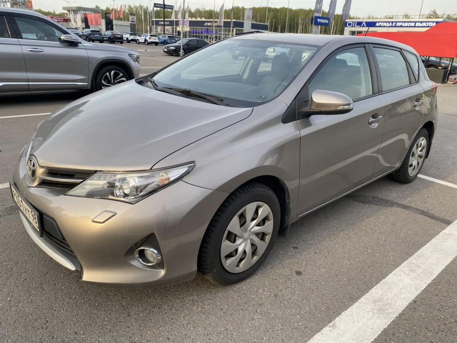 Toyota Auris II Санкт-Петербург  - изображение 1