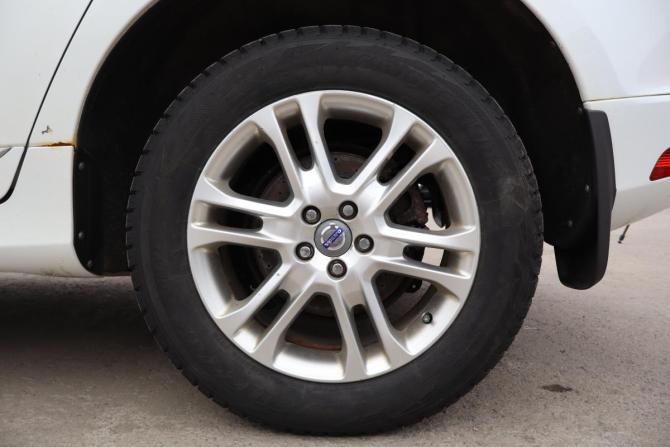 Volvo XC60 I Рестайлинг с пробегом 2013 года, цена 1 399 000 рублей, 251000 км, внедорожник, Автокод Объявления