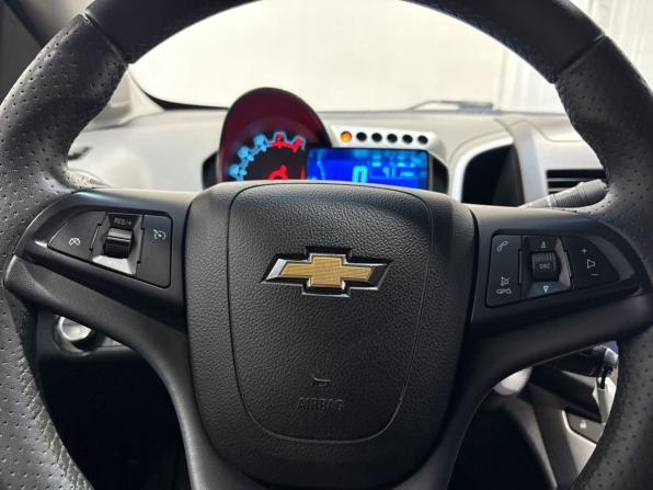 Chevrolet Aveo II с пробегом 2015 года, цена 655 000 рублей, 140465 км, седан, Автокод Объявления