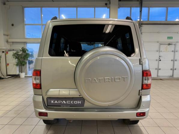 УАЗ Patriot I Рестайлинг 2 с пробегом 2015 года, цена 895 000 рублей, 131000 км, внедорожник, Автокод Объявления