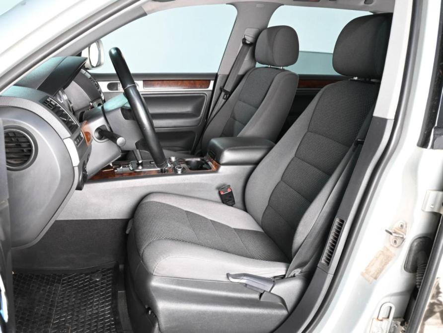 Volkswagen Touareg I Рестайлинг Ростов-на-Дону  - изображение 9