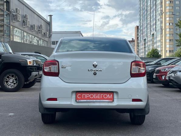 Renault Logan II с пробегом 2017 года, цена 679 000 рублей, 170200 км, седан, Автокод Объявления