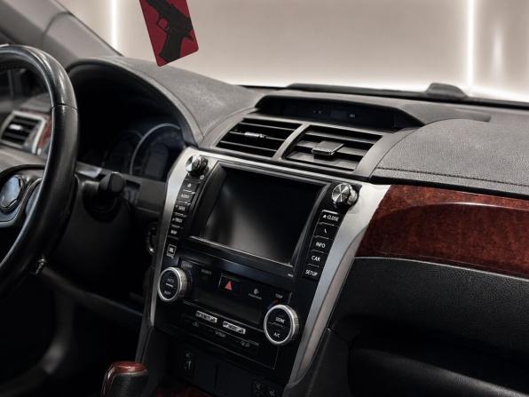 Toyota Camry VII (XV50) с пробегом 2013 года, цена 1 749 000 рублей, 216600 км, седан, Автокод Объявления