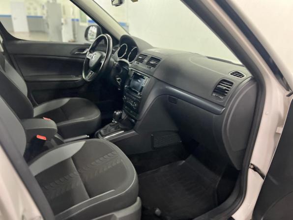 Skoda Yeti I Рестайлинг с пробегом 2015 года, цена 1 120 000 рублей, 164000 км, внедорожник, Автокод Объявления
