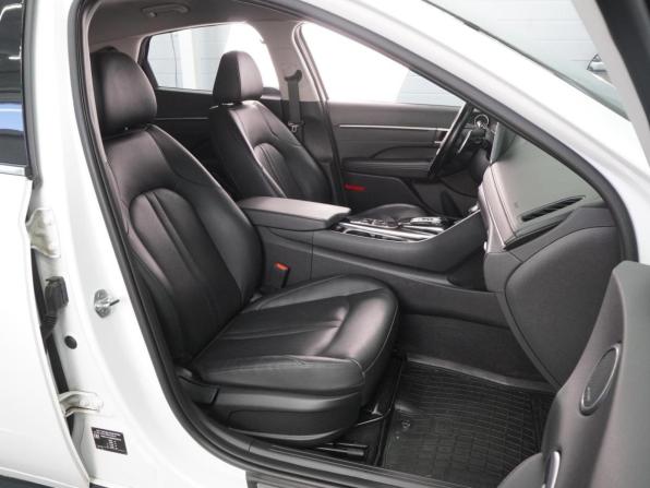 Hyundai Sonata VIII (DN8) с пробегом 2020 года, цена 2 299 000 рублей, 93599 км, седан, Автокод Объявления