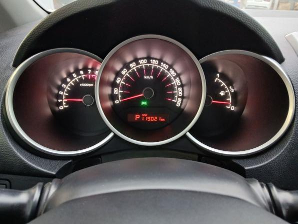 Kia Venga I Рестайлинг с пробегом 2015 года, цена 1 300 000 рублей, 119021 км, компактвэн, Автокод Объявления