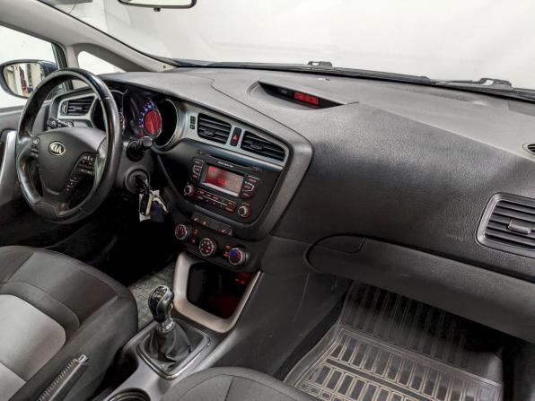Kia Ceed II с пробегом 2013 года, цена 940 000 рублей, 127491 км, универсал, Автокод Объявления