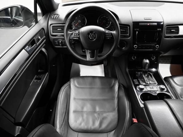 Volkswagen Touareg II с пробегом 2011 года, цена 1 795 000 рублей, 285267 км, внедорожник, Автокод Объявления