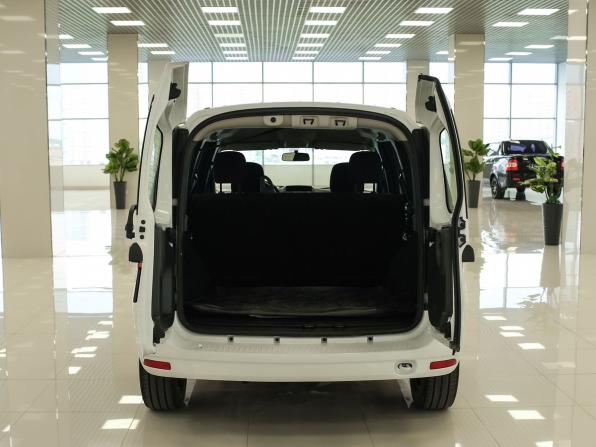 Lada (ВАЗ) Largus I Рестайлинг с пробегом 2024 года, цена 1 389 000 рублей, 31374 км, универсал, Автокод Объявления